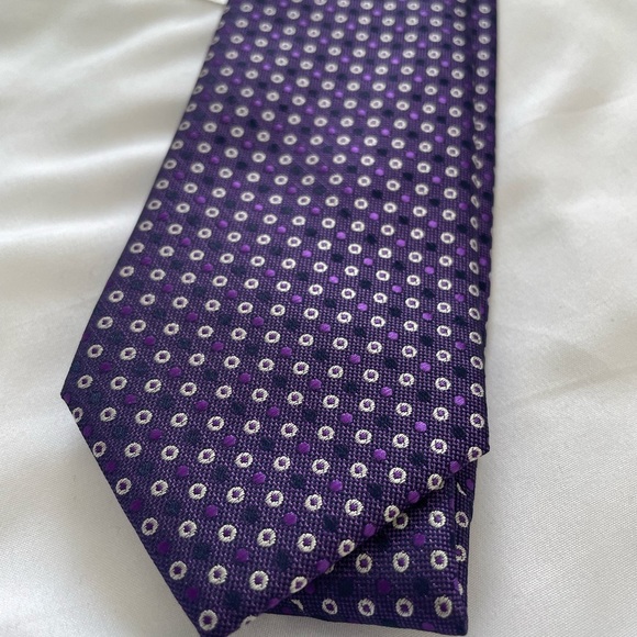 Banana Republic Other - NWT Banana Republic Purple and White Patterned Tie